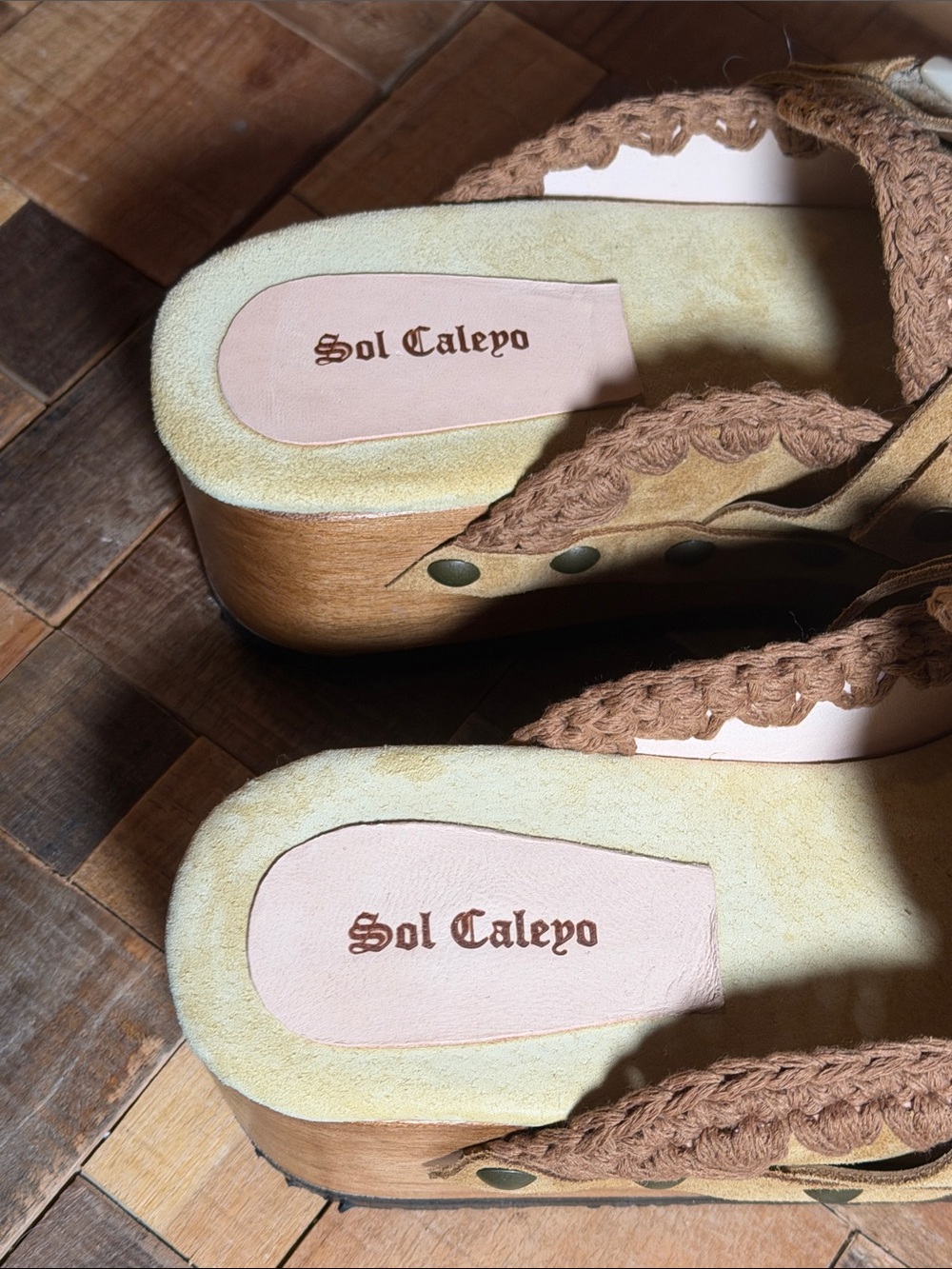 👞 Sol Caleyo Handmade Spanish Platform Clogs – Tan – 40 EU - Picture 11 of 11